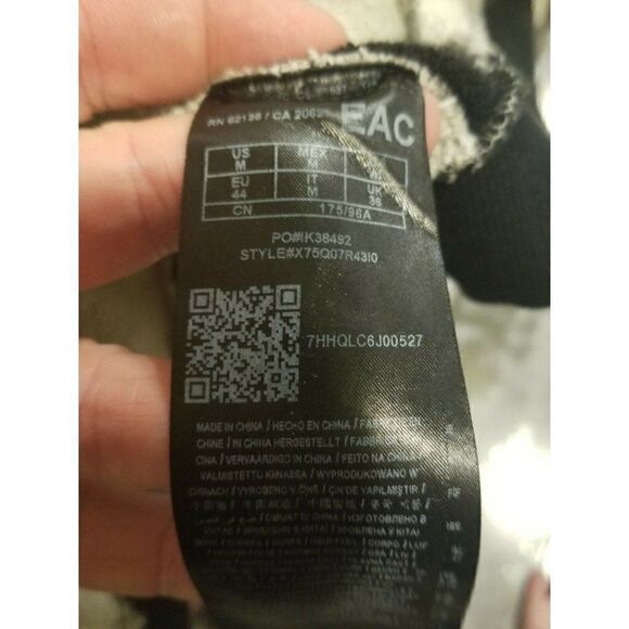 Women's Gray Long Sleeve Guess Zip Up Sweater Size M, preowned, excellent cond. - Picture 4 of 5